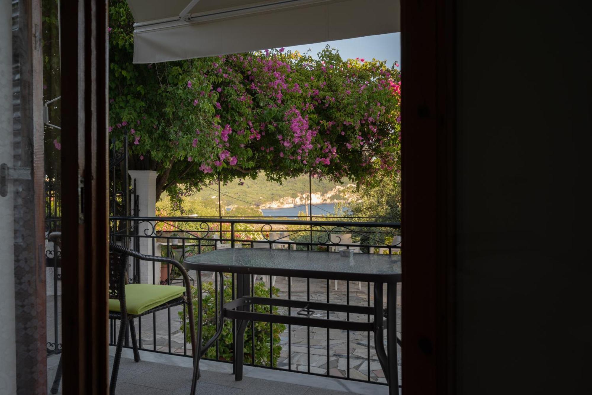Ulisse Apartments باليوكاستريتسا المظهر الخارجي الصورة